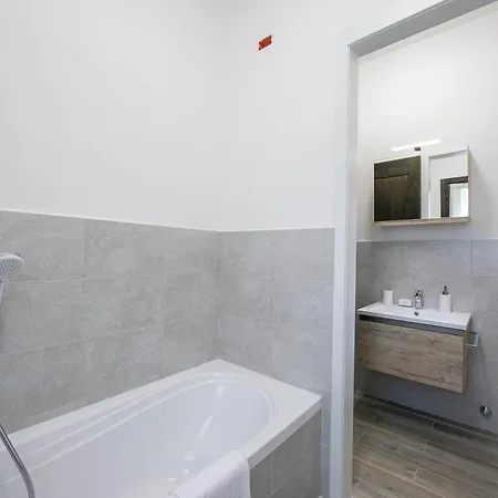 Hébergement de vacances La Parusciola Pool Residence Gignese
